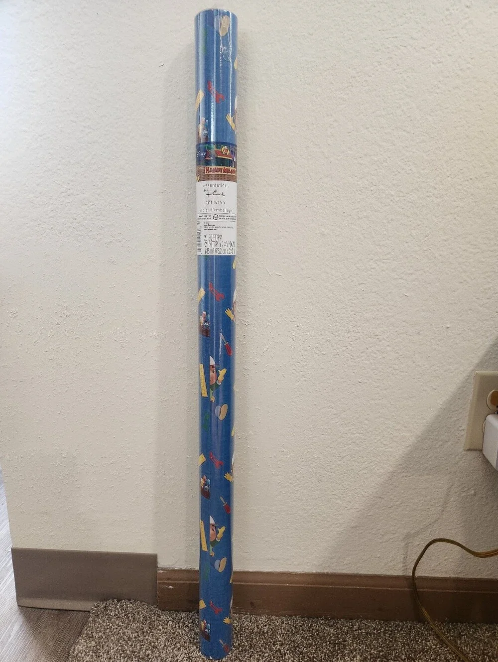 SEALED / NEW Handy Manny Blue 20sqft Wrapping Paper Disney Hallmark 3JRH31F